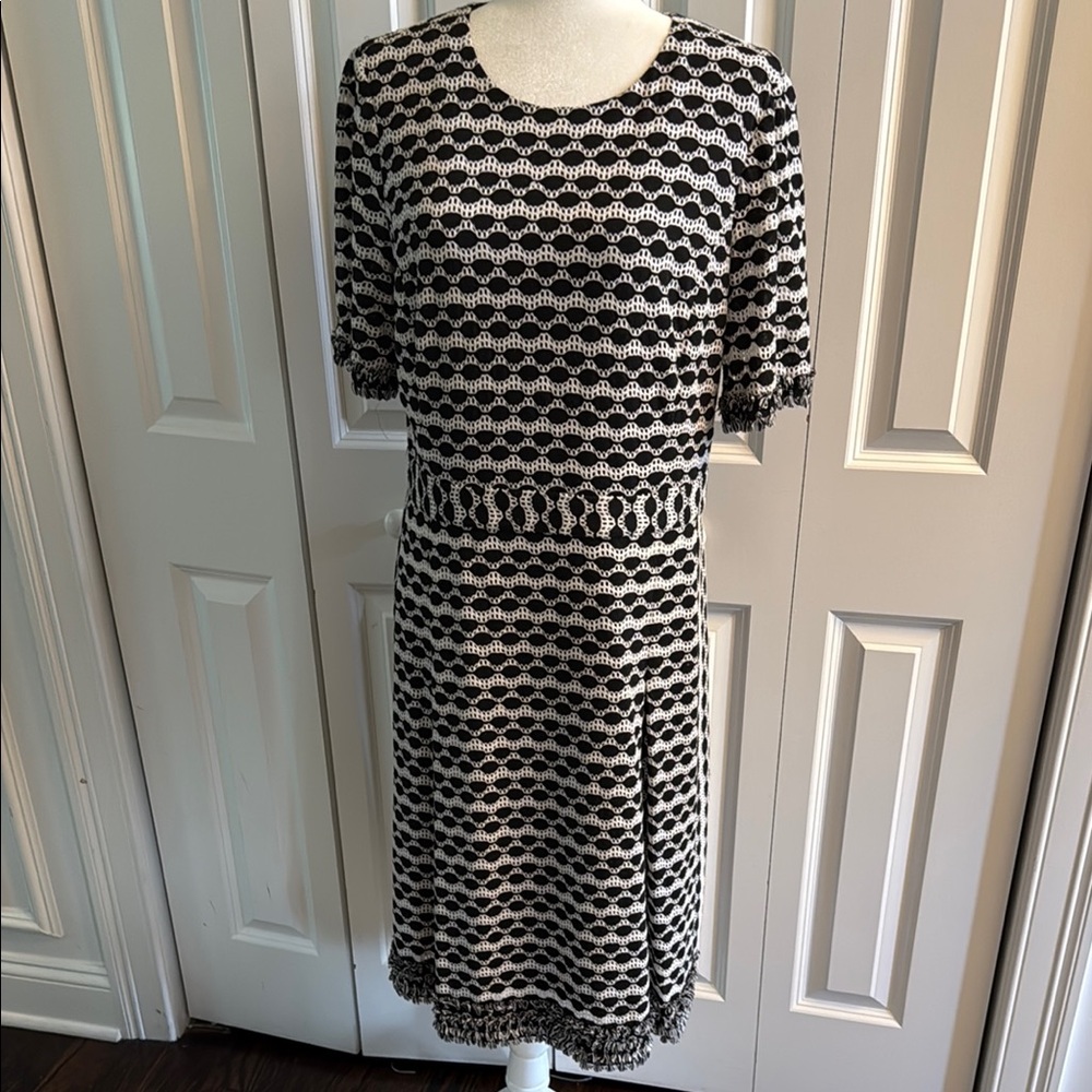 Tory Burch Black and White Geometric Midi Dress - Picture 1 of 4